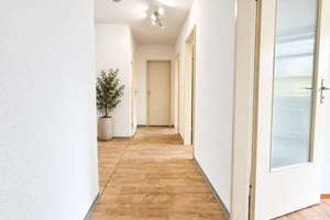 **4 Zimmer mit vielen Möglichkeiten - plus Balkon zum Wohlfühlen** – 70567 Möhringen-Ost, Stuttgart – Vorschaubild 8
