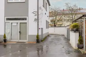 Exklusives Mehrfamilienhaus mit Gewerbeeinheiten in zentraler Lage von Amberg – Amberg – Vorschaubild 2