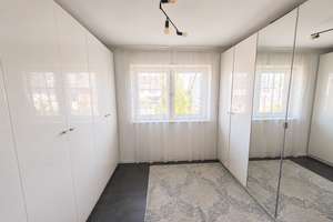 Kernsaniertes Einfamilienhaus mit Einbauküche, Terrasse und Garage in Niederkassel – Die vollständige Adresse der Immobilie erhältst du vom Anbieter., 53859 Niederkassel – Vorschaubild 7