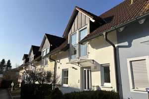 Großzügiges Reihenmittelhaus in zentraler und ruhiger Lage in Langquaid – Sophie-Scholl-Straße 2d, 84058 Kelheim (Kreis) – Vorschaubild 1