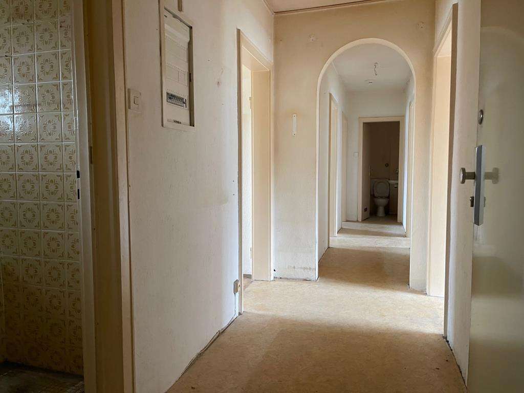 Renovierungsbedürftige, kompakte Wohnung mit Balkon in Laim zu verkaufen, München – Bild 3