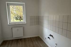 Im Wasserkamp 14, E R - Modernisierte 3 Zimmer Wohnung mit Tageslichtbad und Loggia!! – Im Wasserkamp 14, 38120 Weststadt, Braunschweig – Vorschaubild 3
