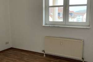 Helle, frisch sanierte 2-Raumwohnung mit XXL-Balkon – bald einziehen – Feldstr. 81, 99326 Stadtilm – Vorschaubild 3