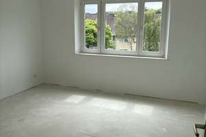 Tageslichtbadezimmer und zentrale Anbindung // 2.OG links – Laagbergstr. 60, 38440 Hohenstein, Wolfsburg – Vorschaubild 8