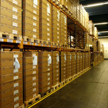 Lager- / Logistikflächen in Flughafennähe zu vermieten