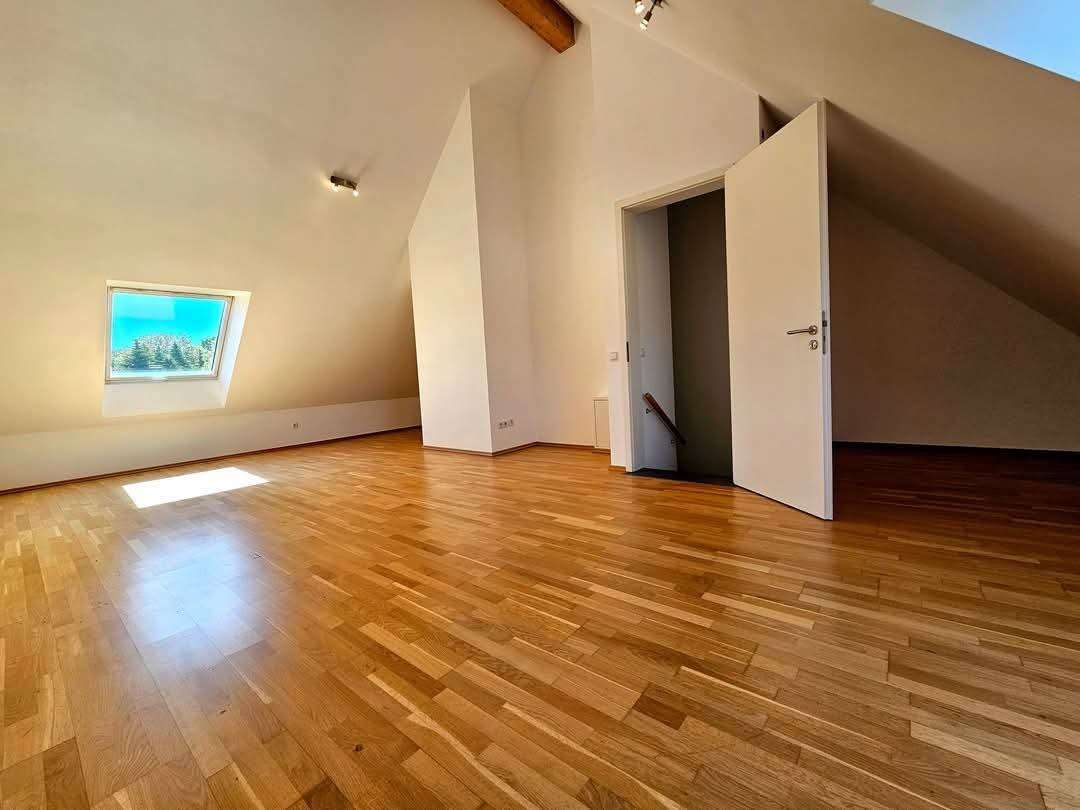 Immobilie in Trippstadt - Modernes Wohnerlebnis auf vier Ebenen – Stilvolles Reihenendhaus in Trippstadt - Bild 4