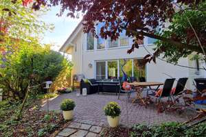 EFH / großer Hausteil mit EBK, Kamin, 2 Terrassen und traumhaftem Garten in direkter Seenähe 🌊 – Die vollständige Adresse der Immobilie erhältst du vom Anbieter., 59519 Möhnesee – Vorschaubild 2