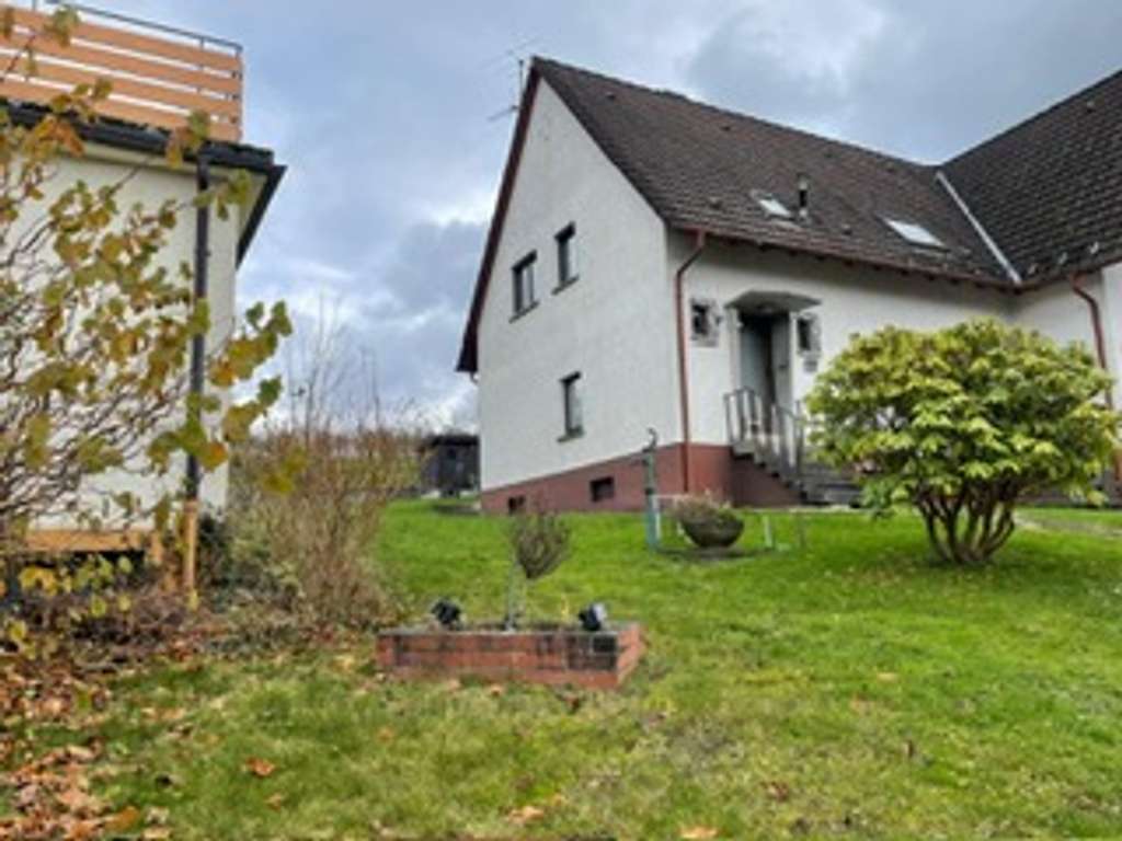 Immobilie in Achern - Doppelhaushälfte in Achern-Fautenbach mit Blick ins Grüne - Bild 0