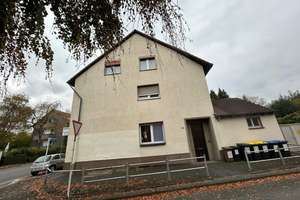 Schöne Wohnung im 1. OG sucht Mieter