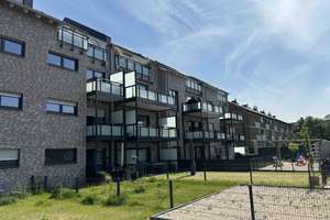 Fast neu in Fischeln: 3-Zimmer DG-Wohnung mit Süd-Terrasse, Aufzug, Erdwärmpume & Fußbodenheizung – Kölner Straße 337, 47807 Fischeln, Krefeld – Vorschaubild 5