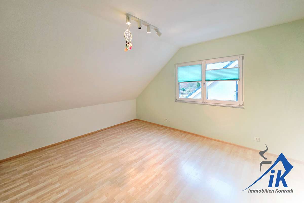 Immobilie in Wiesbach - IK | Wiesbach: Großzügiges Einfamilienhaus mit großem Grundstück und möglicher Einliegerwohnung - Bild 12