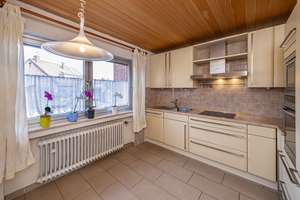 Platzwunder mit Gestaltungsfreiraum – Reihenmittelhaus mit Garage und Stellplätzen in gefragter Lage – Die vollständige Adresse der Immobilie erhältst du vom Anbieter., 41066 Bettrath-Hoven, Mönchengladbach – Vorschaubild 5