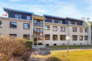 GUT VERMIETETES PENTHOUSE MIT DACHTERRASSE IN TOPLAGE ANGRENZEND ZU WELLINGSBÜTTEL