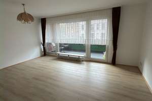 Helle 2-Zimmer-Wohnung mit Loggia und Garage – Die vollständige Adresse der Immobilie erhältst du vom Anbieter., 47807 Fischeln, Krefeld – Vorschaubild 1