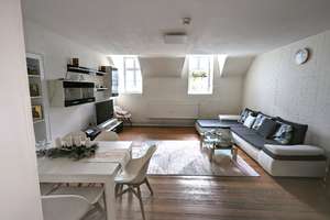 Souterrain - Tiefgeschoss Woh. Kü, Bad, Flur, 2 Zimmer, Abstellecke 75 qm Tageslicht