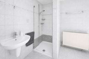 3-Zimmer-Wohnung mit Balkon in Leverkusen-Romberg - Dachgeschossausbau 1990 – Die vollständige Adresse der Immobilie erhältst du vom Anbieter., 51381 Bergisch Neukirchen, Leverkusen – Vorschaubild 8