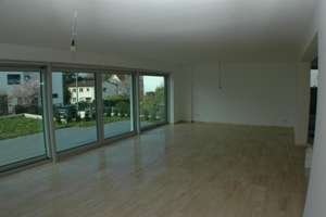 Wohnen mit Charakter: 2-Zimmer-Wohnung in Wiesbaden-Biebrich – Weinfeldstraße 14, 65187 Biebrich, Wiesbaden – Vorschaubild 2