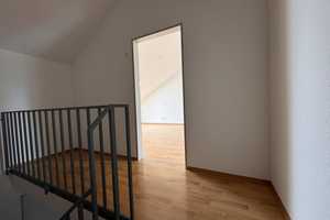 Modernes Einfamilienhaus mit angrenzender Grünfläche , 2 Terrassen und 1 Balkon - von privat – Ringstraße 79, 76356 Karlsruhe (Kreis) – Vorschaubild 8