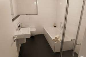 Helle 4-Zimmer-Wohnung mit Terrasse & Innenhof-Stellplatz im Zentrum – Adelungstraße 45, 64283 Mitte, Darmstadt – Vorschaubild 3