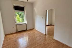 Altbaucharme: 4-ZKB Eigentumswohnung mit Balkon, sofort verfügbar – Moltkestraße 32, 66117 Alt-Saarbrücken, Saarbrücken – Vorschaubild 9