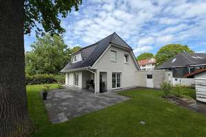 Groß-Buchholz: Freistehendes Einfamilienhaus in schöner Lage, BJ 2007 – Die vollständige Adresse der Immobilie erhältst du vom Anbieter., 30627 Misburg-Nord, Hannover – Vorschaubild 2