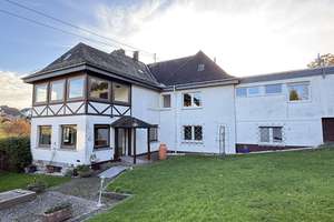 Ansprechendes Einfamilienhaus mit Einliegerwohnung und großem Grundstück in Raubach – Die vollständige Adresse der Immobilie erhältst du vom Anbieter., 56316 Raubach – Vorschaubild 4