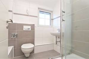 PETS ALLOWED IN FREE STANDING HOUSE! Refurbished in 2021, approx. 200 m², fenced in yard, and garage – 65199 Dotzheim, Wiesbaden – Vorschaubild 11