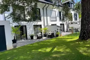 Modernes Zuhause mit Südwest-Garten und viel Platz für die Familie – provisionsfrei. – Ebersberg (Kreis) – Vorschaubild 2