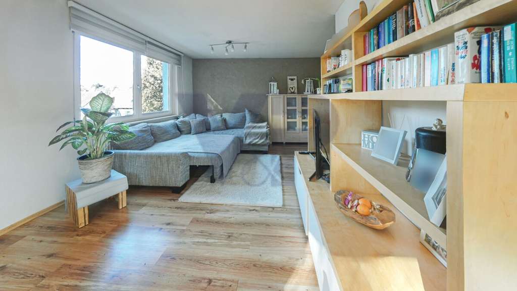 Immobilie in Bad Köstritz - PROVISIONSFREI* - Wohnen auf einer Ebene - historisch, modern & ideal für 2 Generationen! - Bild 2