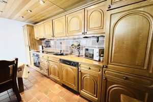 • Ihr neues zu Hause • Renovierungsbedürftiges Reihenhaus mit einem charmanten Innenhof • – Wickrather Str. 25, 41363 Neuss (Rhein-Kreis) – Vorschaubild 8