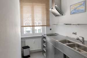 Elegante, lichtdurchflutete 3-Zimmer-Wohnung mit Balkon im Herzogpark, hochwertig teilmöbliert  – Pienzenauerstraße 30A, 81925 Herzogpark, München – Vorschaubild 9