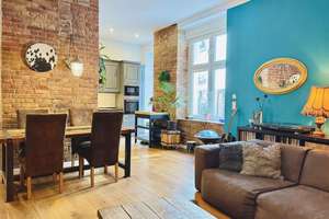 Sanierte Altbauwohnung mit Terrasse - hochwertig und bezugsfrei