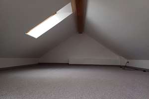 Gepflegte 3-Zimmer-Dachgeschosswohnung mit Balkon und EBK in Augsburg-Hochzoll – Weißenseestraße 22, 86163 Hochzoll-Süd, Augsburg – Vorschaubild 5