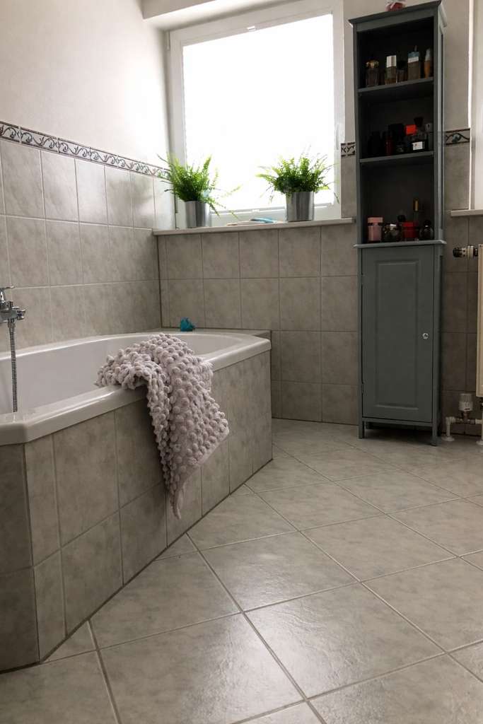 Immobilie in Süsel - Großes Einfamilienhaus mit Einliegerwohnung auf großem Grundstück Nähe Ostsee - Bild 1