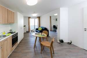 Möblierte Suiten  im "CAMPUS VILLAGE Neu-Ulm" - nur für 1 Person – Von-Hünefeld-Straße 28-43, 89231 Neu-Ulm – Vorschaubild 2
