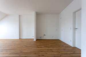 ***Reserviert*** Frisch Sanierte Dachgeschosswohnung mit Stellplatz in Erfurt-Süd – Wilhelm-Busch-Straße 75, 99099 Daberstedt, Erfurt – Vorschaubild 11