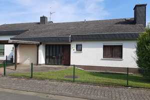 Gemütliche Doppelhaushälfte mit versetzten Ebenen und großem Garten in Aumenau – Erzstraße 18, 65606 Limburg-Weilburg (Kreis) – Vorschaubild 4