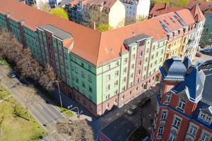Neustadt-Wohnung mit Loggia zum grünen Hinterhof