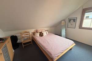 Nur noch einziehen: Stilvolles Familiendomizil in Niedenstein!
KEINE KÄUFERPROVISION – Die vollständige Adresse der Immobilie erhältst du vom Anbieter., 34305 Niedenstein – Vorschaubild 23