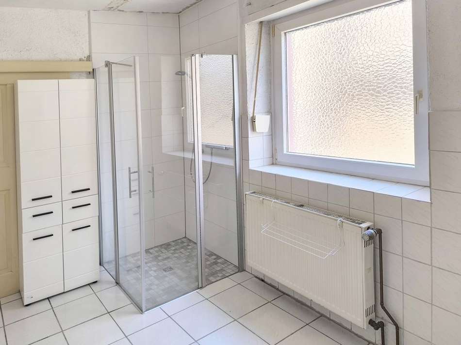 Dusche Bad EG