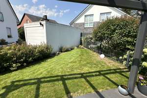 Exklusive Doppelhaushälfte mit hochwertiger Ausstattung, Garten und Garage in Hannover-Misburg – Die vollständige Adresse der Immobilie erhältst du vom Anbieter., 30629 Misburg-Nord, Hannover – Vorschaubild 12
