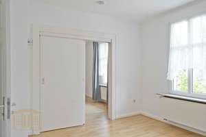 Schöne und helle 3 ZKDB Wohnung in gepflegtem Altbau mit viel Charme in Wuppertal-Cronenberg – Die vollständige Adresse der Immobilie erhältst du vom Anbieter., 42349 Cronenberg, Wuppertal – Vorschaubild 5