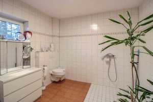 Moderner Wohnkomfort! EFH mit neuer Wärmepumpe, Solaranlage, Smarthome und vielem mehr – Pinneberg (Kreis) – Vorschaubild 9