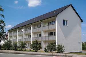 Stilvoll und ruhig: 1-Zimmer-Wohnung mit ebenerdiger Dusche und Loggia – Königsberger Str. 43, 38440 Wolfsburg – Vorschaubild 3