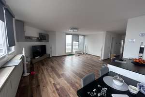 Einzigartige Penthouse Wohnung im 15. OG - Blick auf Alpen & Innenstadt - teilmöbliert 