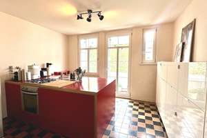 Exklusive 3-Zimmer-Wohnung mit großzügigem Raumgefühl und Potenzial zum Ausbau einer Dachterrasse – 70178 Rotebühl, Stuttgart – Vorschaubild 6