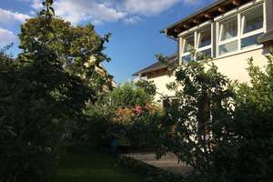 Modernes Einfamilienhaus mit Garten, viel Platz und perfekter Anbindung