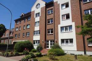 Hier findet jeder seinen Platz: ansprechende 2-Zi.-Wohnung mit Fahrstuhl, sofort anmietbar! – Moislinger Allee 92 A, 23558 Sankt Lorenz Süd, Lübeck – Vorschaubild 1