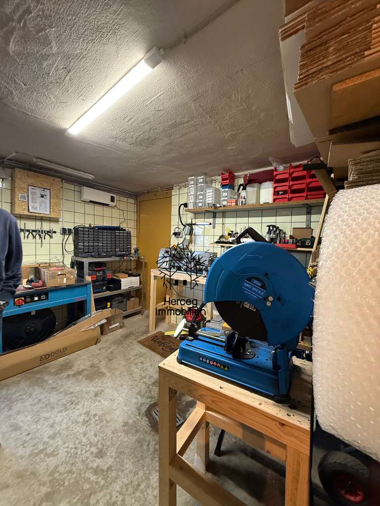 Immobilie in Besigheim - Attraktive Gelegenheit – Einfamilienhaus auf großem Grundstück mit herrlicher Aussicht - Bild 4