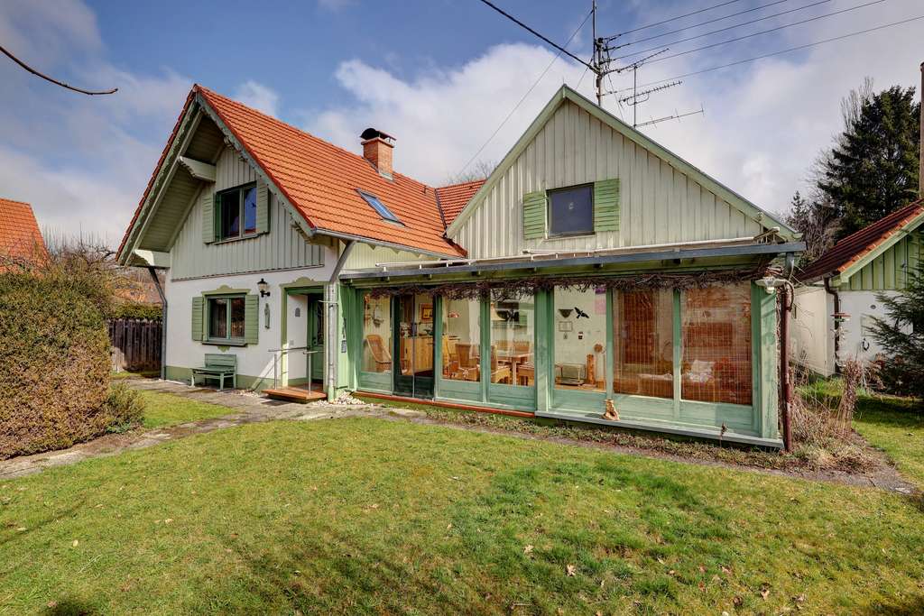 Immobilie in Pürgen - Einfamilienhaus mit Einliegerwohnung (Mehrgenerationenhaus) in Stoffen (ohne Maklerprovision) - Bild 0